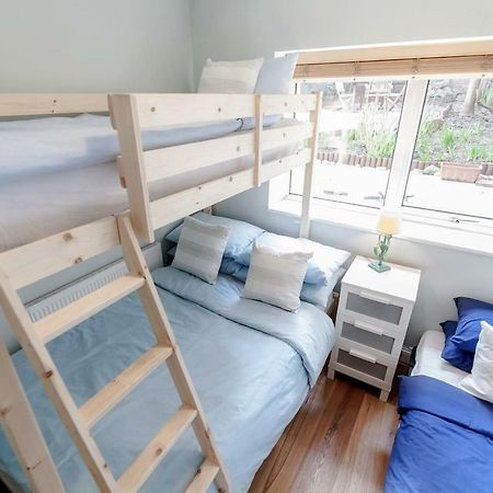 3 Bedroom Garden Flat - Central Location Лондон Екстер'єр фото